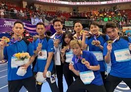 CBA-北控胜福建 廖三宁绝杀后与队友疯狂庆祝